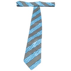 Ermenegildo Zegna Couture Blue Diagonal Striped Silk Jacquard Traditional Tie