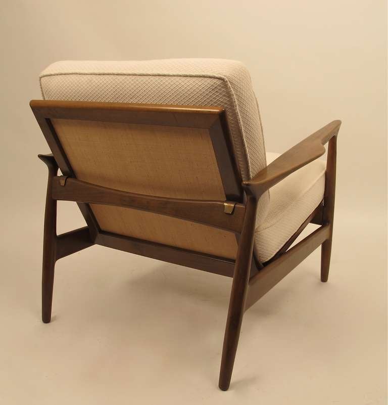 Mid Century Armchair In Excellent Condition In San Francisco, CA