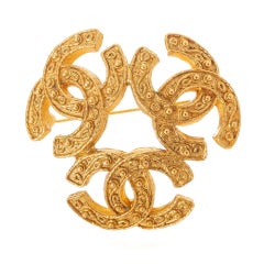 Chanel 2004 Gold-Plated Triple Interlocking CC Brooch