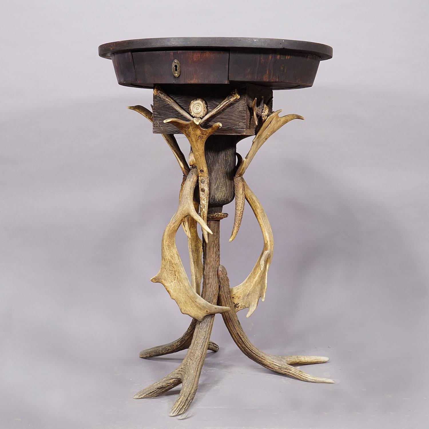 German Elaborate Handmade Black Forest Style Antler Side Table ca. 1900 For Sale