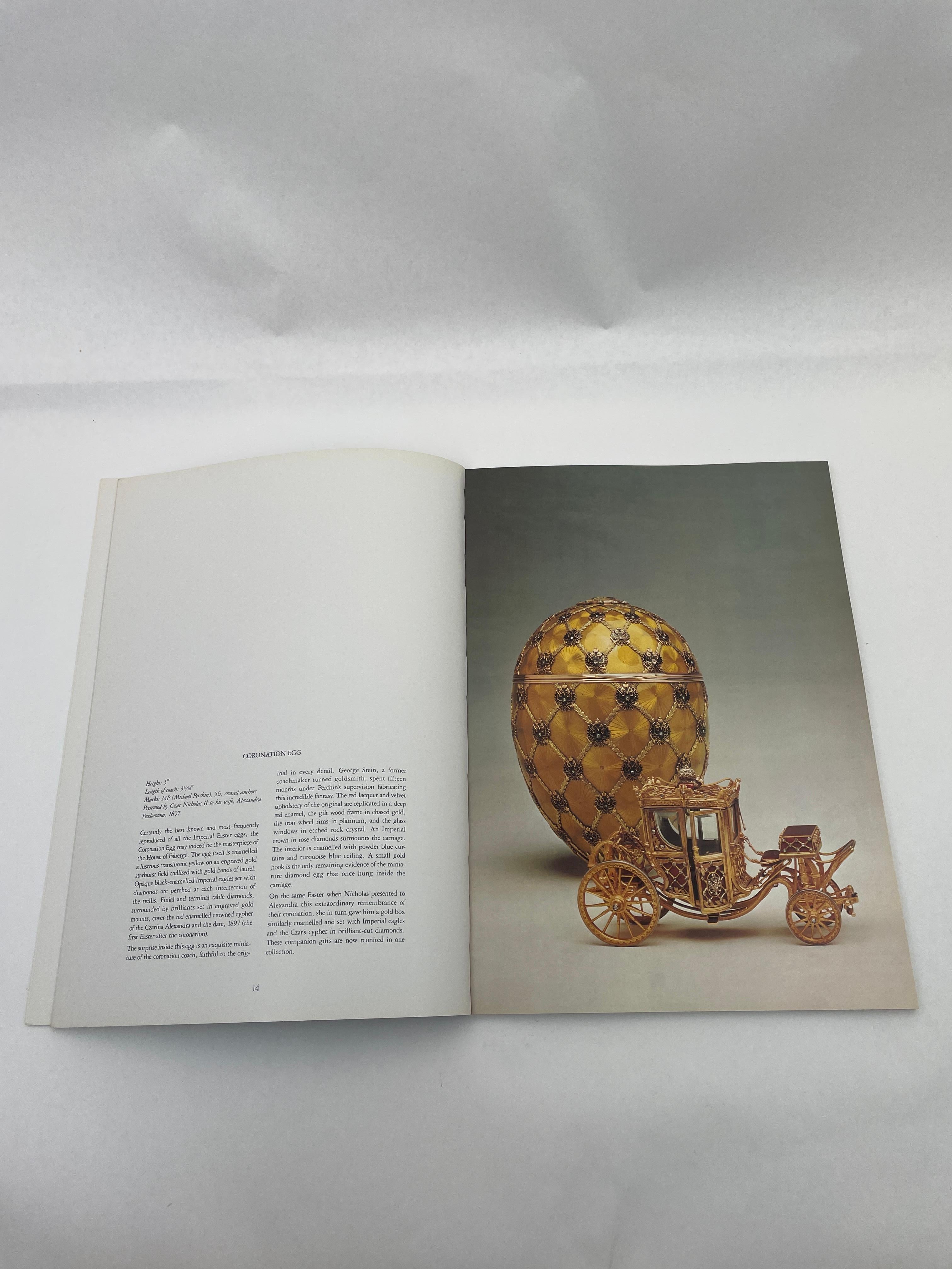 Faberge-Eier Kaiserliche Russische Fantasien Softcover-Buch für Damen oder Herren im Angebot