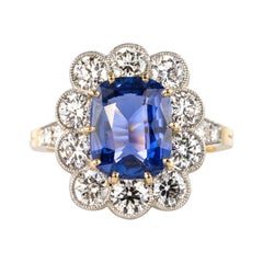 Verlobungsring mit 3,53 Karat blauem Saphir und Diamanten, Pompadour