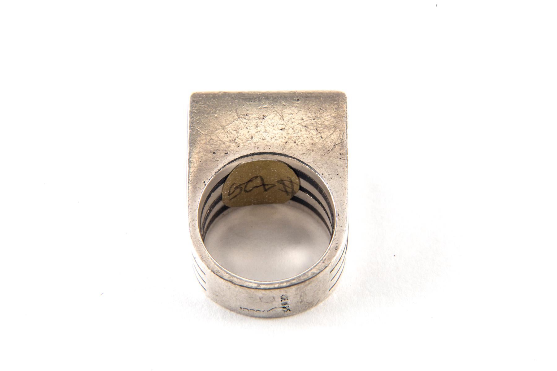 Gucci Sterling Silver and Ebony Ring by Puig Doria, Size 6 For Sale 2