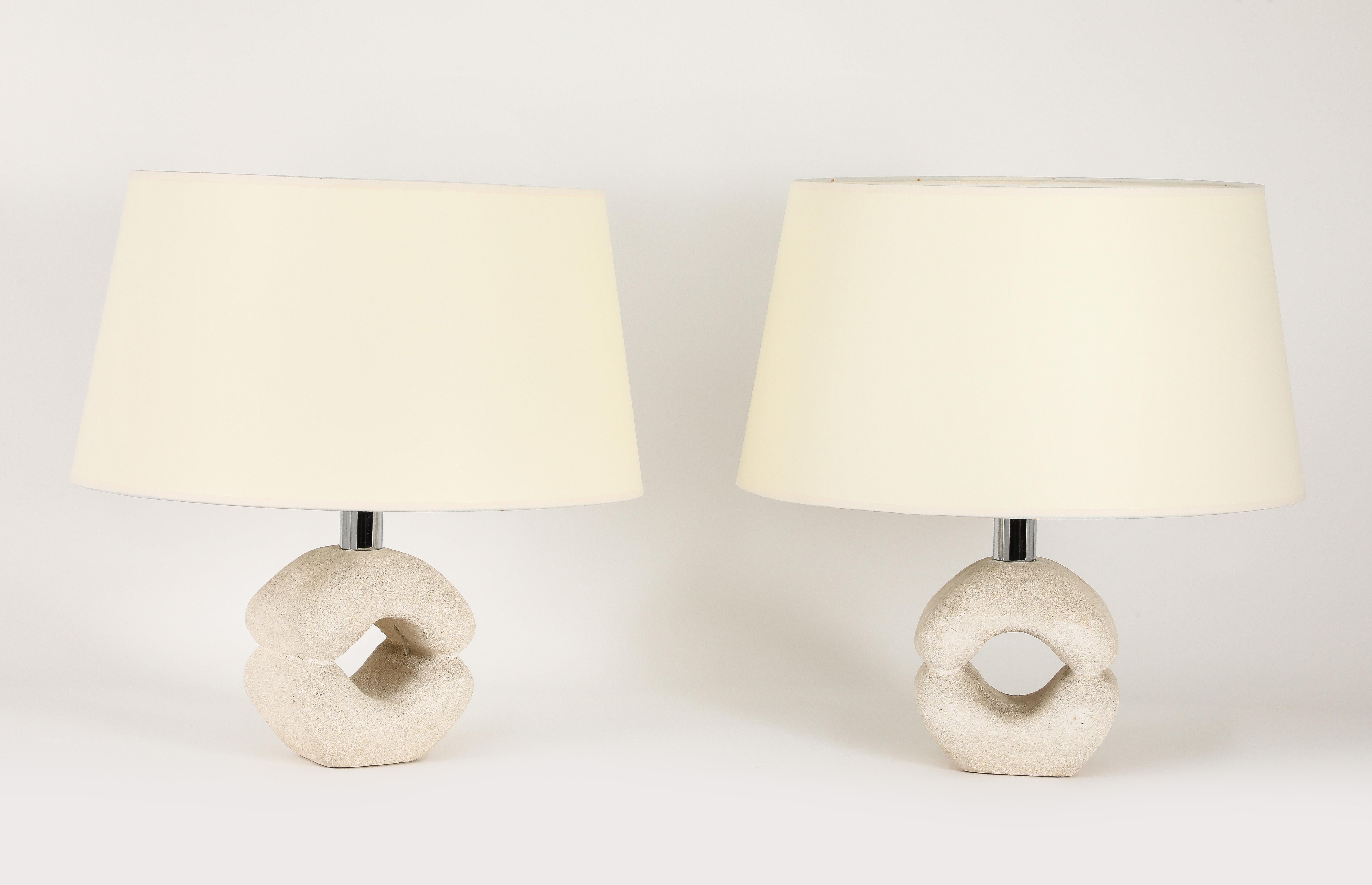 Mid-Century Modern Pair of Albert Tormos Stone ''Ring'' Table Lamps, France 1960's For Sale