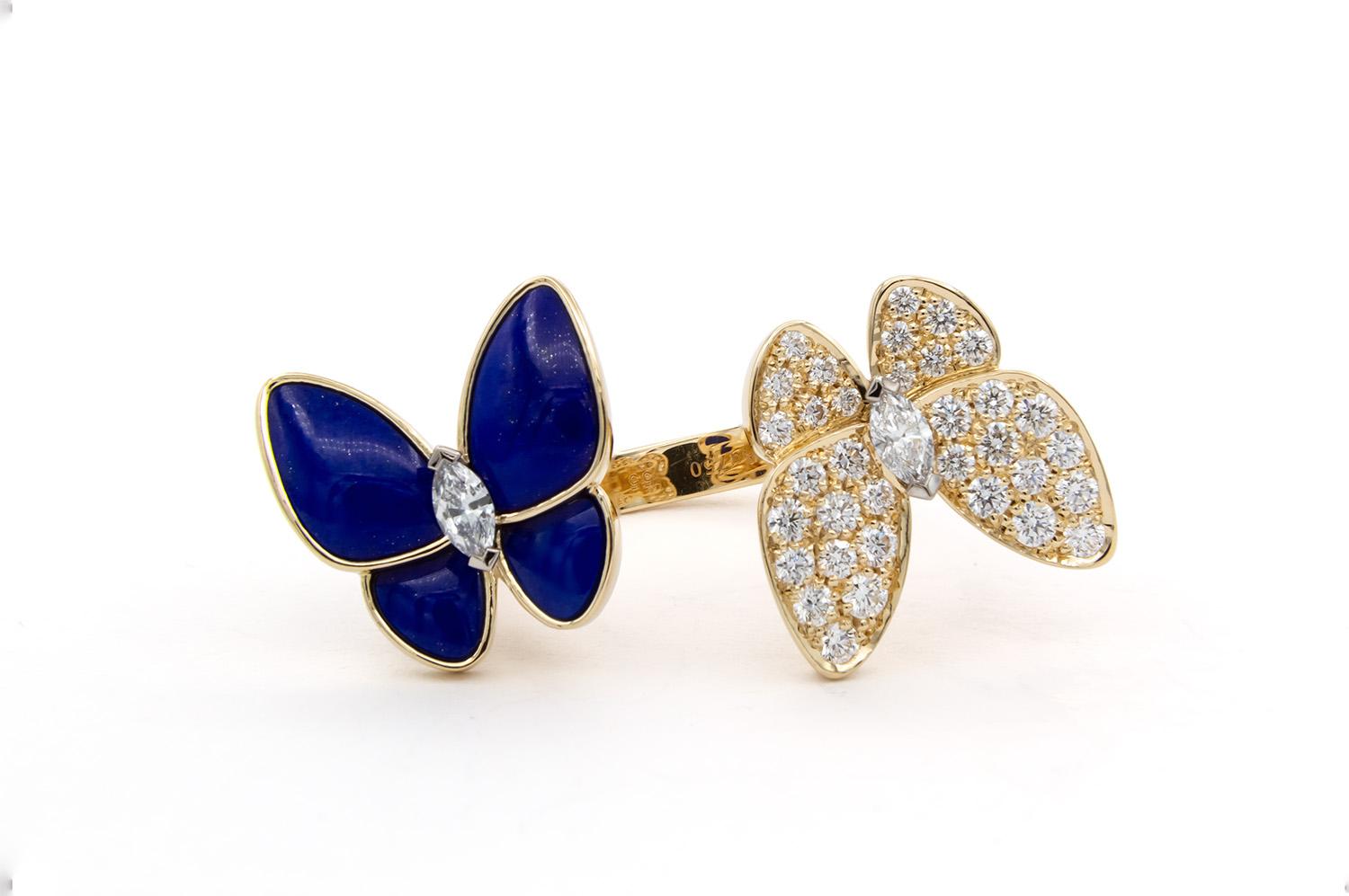 Van Cleef & Arpels Anillo Dos Mariposas Entre Los Dedos Diamante Lapislázuli en venta 1