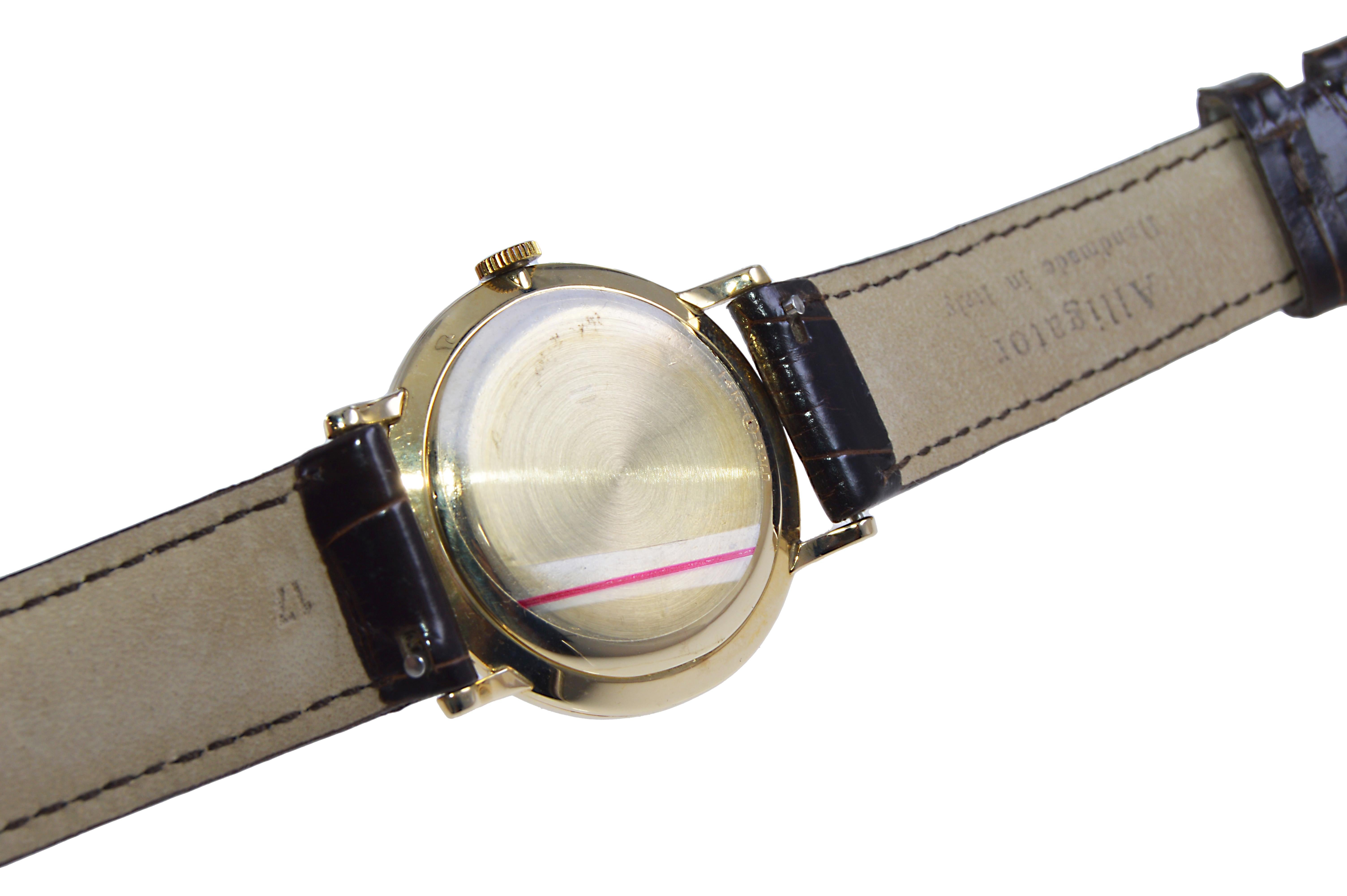 Women's or Men's Zodiac Yellow Gold Moderne Style Manual Wristwatch, circa 1950s For Sale