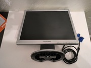 Monitor Samsung z kablem 