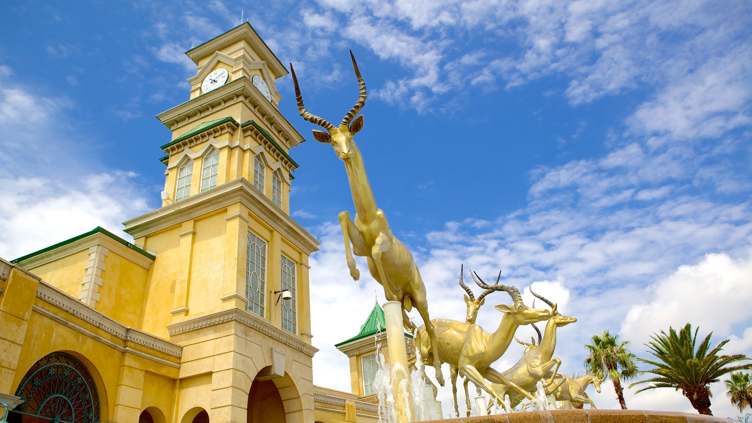 Gold Reef City mettant en vedette patrimoine architectural, ville et art en plein air