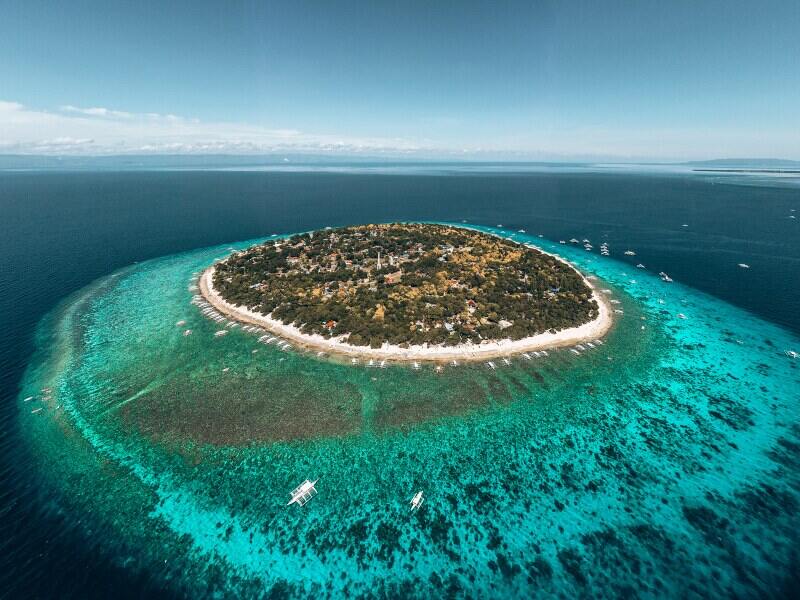 Island hopping Bohol