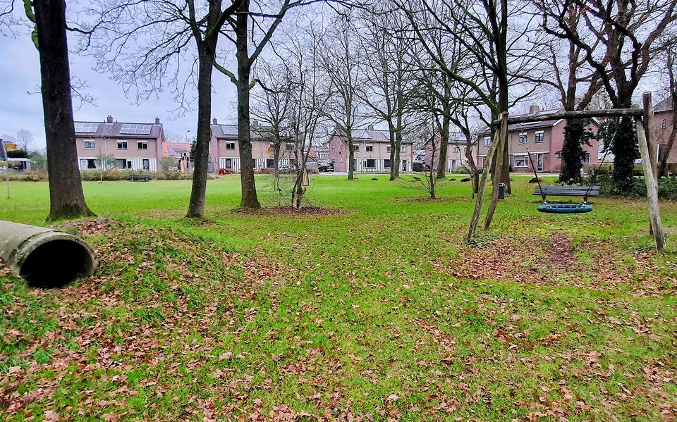 Speelveldje Lampe’s Veentie aan de Bremstraat in Norg blijkt op vervuilde grond te liggen.