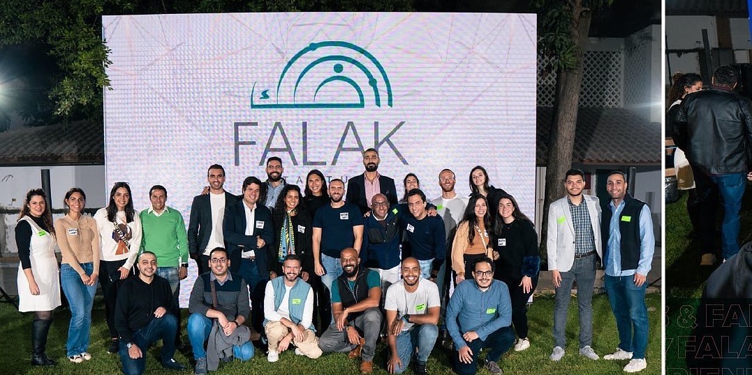 Falak Startups - school image