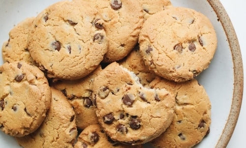 Air Fryer Chocolate Chip Cookies