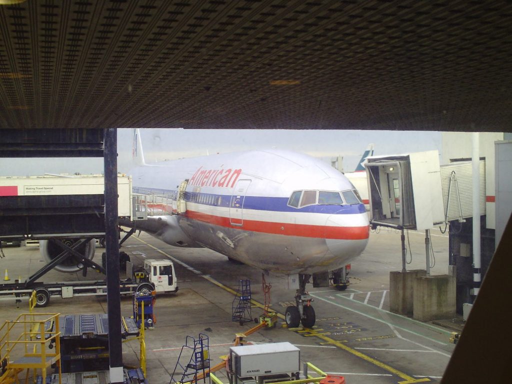 American Airlines Boeing 777-200ER Passenger Boarding