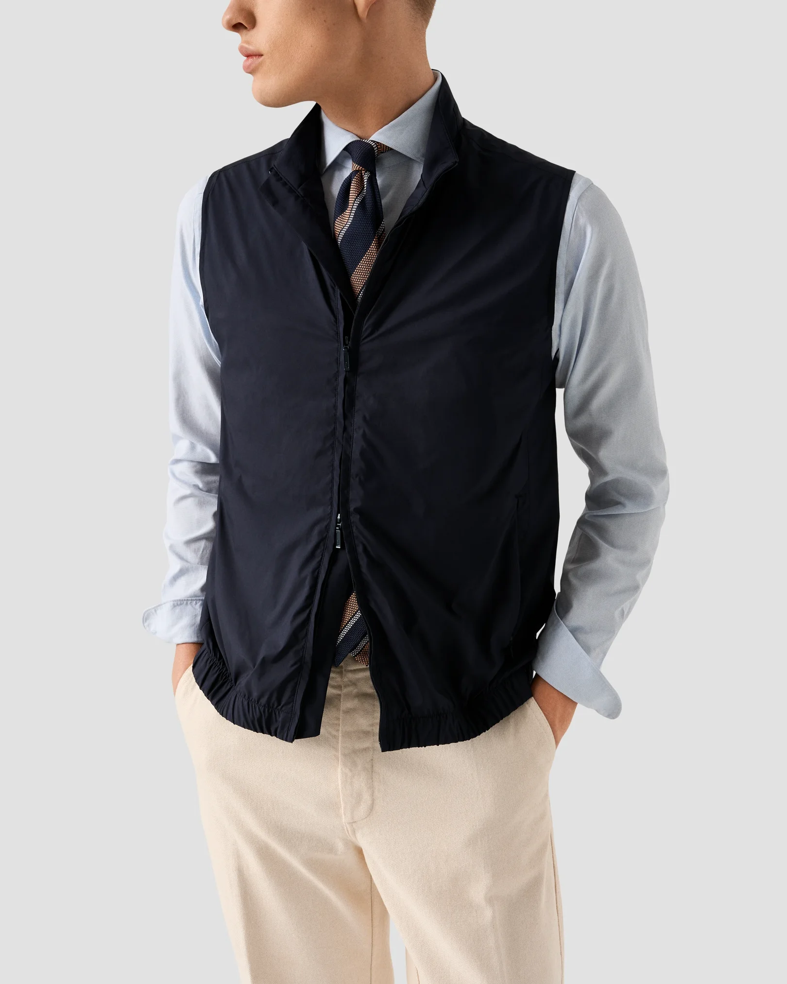 Eton - Solid Wind Vest with elastic hem