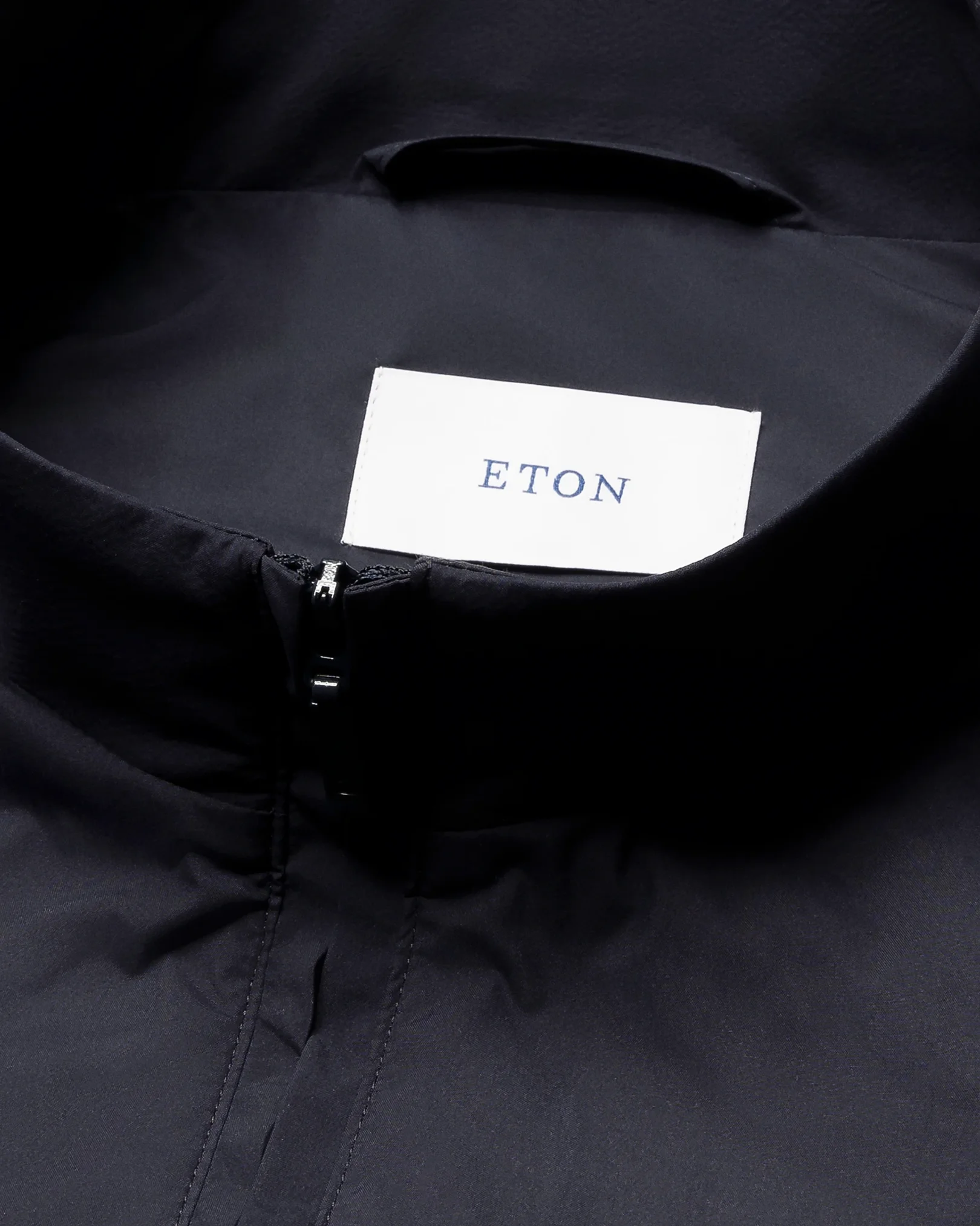 Eton - Solid Wind Vest with elastic hem