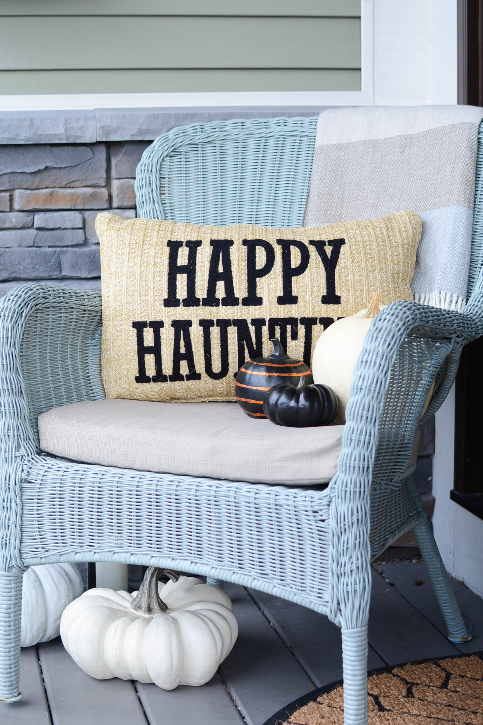 5 Simple Halloween Decorating Ideas