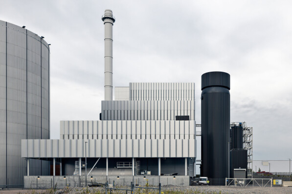 New bioenergy heating plant by Kivinen Rusanen Architects combines industrial vigor and high energy efficiency