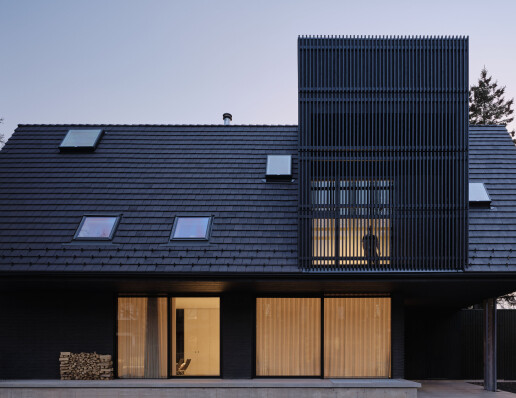 Toronto residence is a contemporary reimagining of traditional Edwardian gable homes