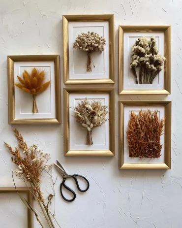 diy deco murale avec cadres photos peints fleurs sechees