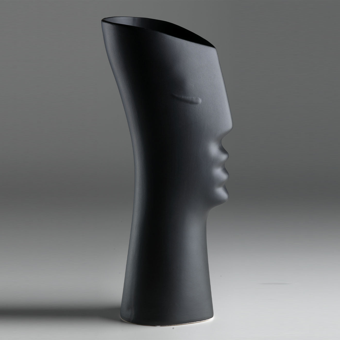 Presenza High Vase - Alternative view 1