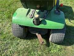 John Deere 112