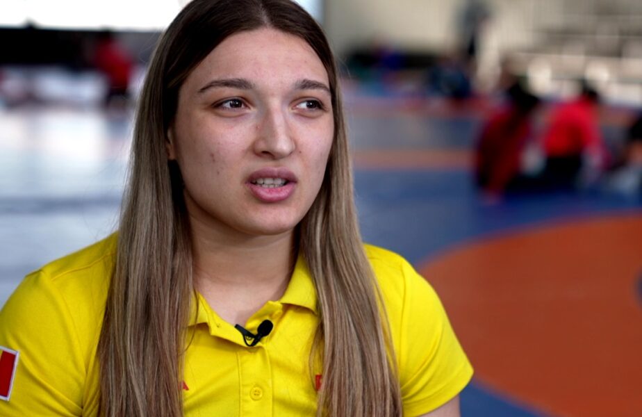 Roxana Amina Capezan vrea aurul la Europeanul de seniori sub 23 de ani, care începe luni la Bucureşti. Puştoaica de 21 de ani care a băgat spaima în băieţi