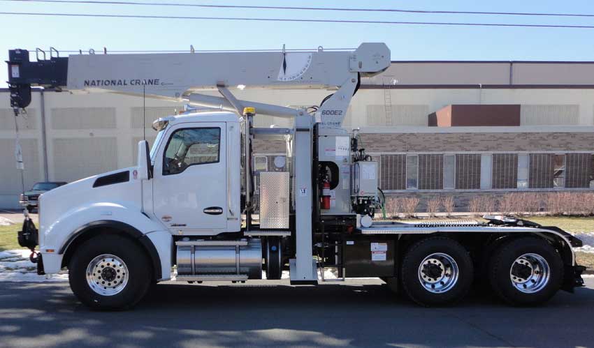 Rear-mount National 800D 23 ton crane with 100 ft main boom