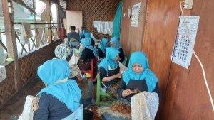 Proses-produksi-Batik-Siger-by-Una.jpg