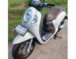 Dijual Motor Bekas, Honda New Scoopy Prestige, Tahun 2024, Pajak On, Plat B - Jakarta Selatan