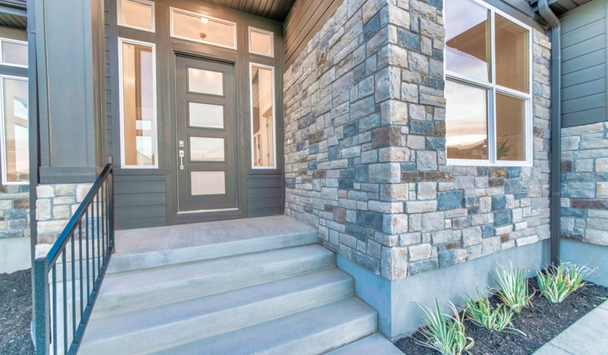 Stone Tiles For Walls To Spruce Up Your Home Exterior