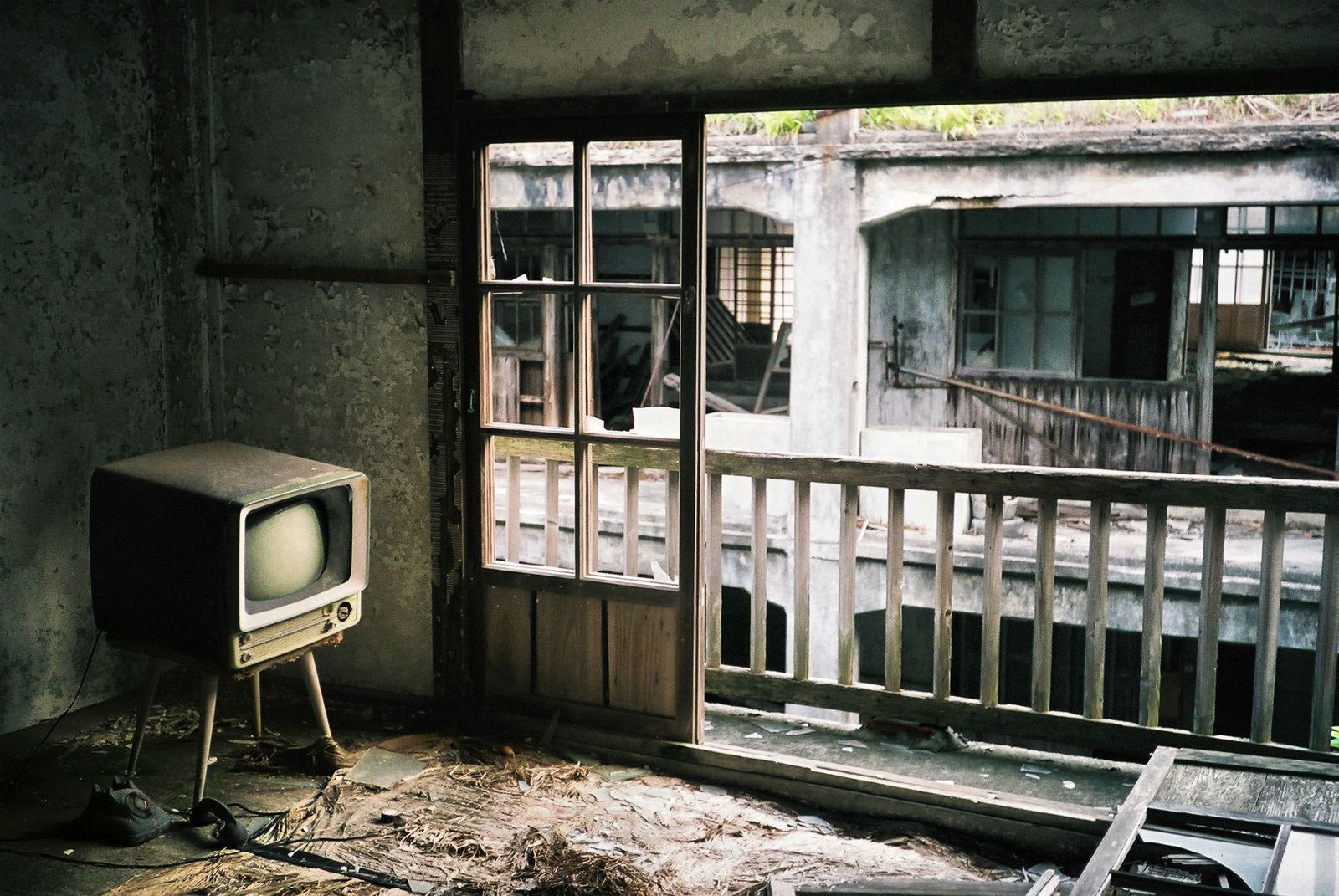 Hashima maison abandonne avec poste de tlvision