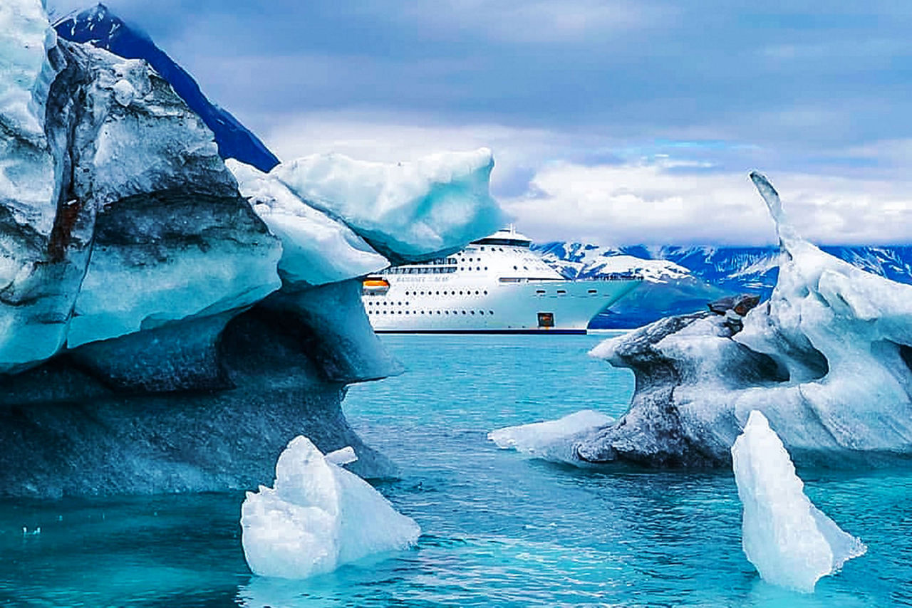 Radiance of the Seas Hubbard Glacier Wilderness