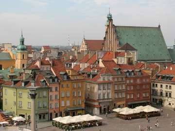 Castle Square in Warsaw (Poland) puzzle online from photo