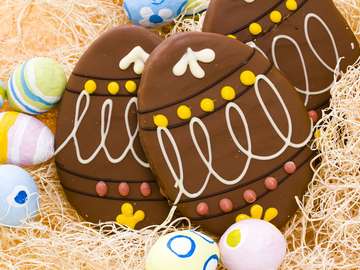 Decorative chocolate Easter eggs puzzle online from photo