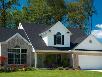 Detached house with a garage puzzle online from photo