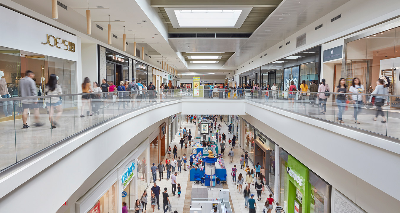 Corridors at Fashion Outlets of Chicago