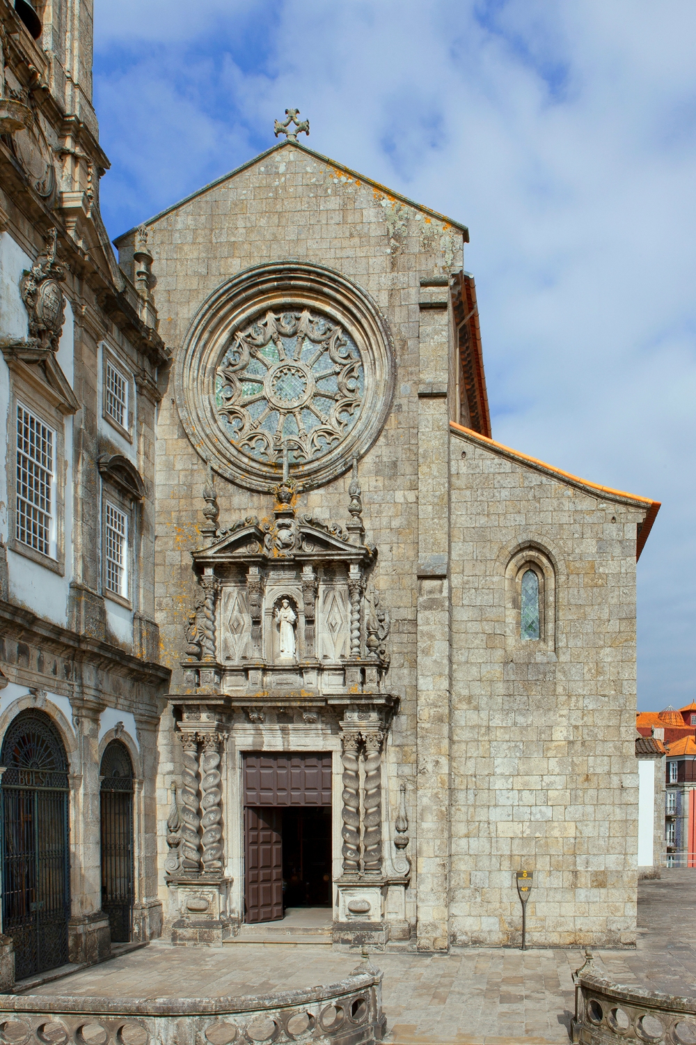 Igreja de S. Francisco do Porto - Templos Religiosos