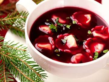 Festive borscht with dumplings jigsaw puzzle online