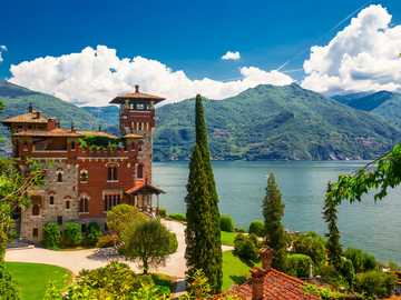 Lake Como. online puzzle