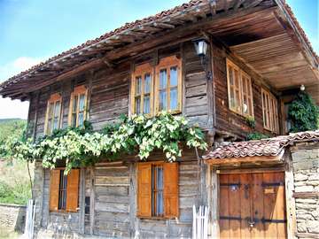 Zheravna village in Bulgaria online puzzle