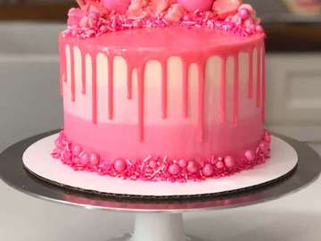 Pink Cake online puzzle