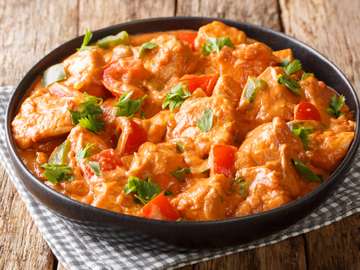 Chicken Mafe a West African stew online puzzle