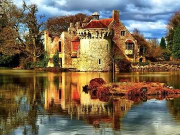 England - Scotney Castle, what a place online puzzle