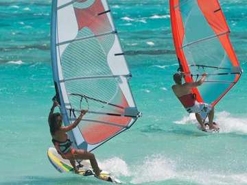 Windsurfing a surfování online puzzle