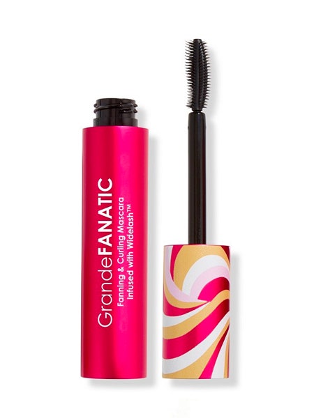 GrandeFANATIC fanning & curling mascara on white background