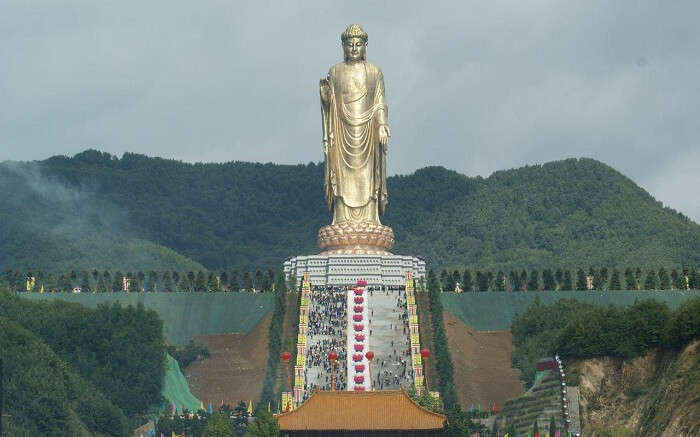 Spring Temple Buddha in China