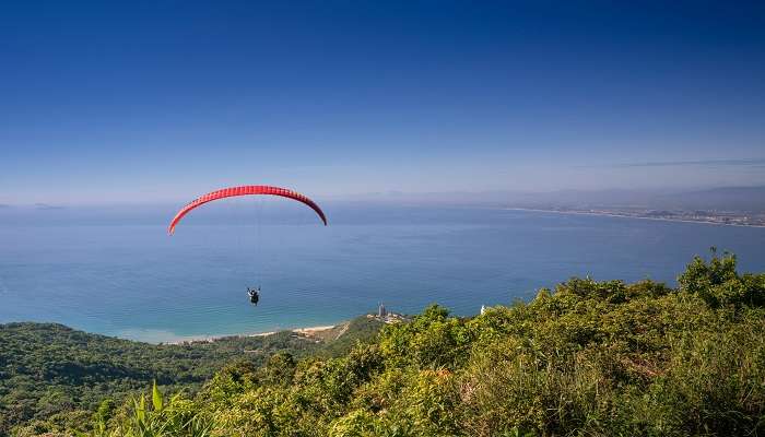 Best Time To Go Paragliding In Bhimtal