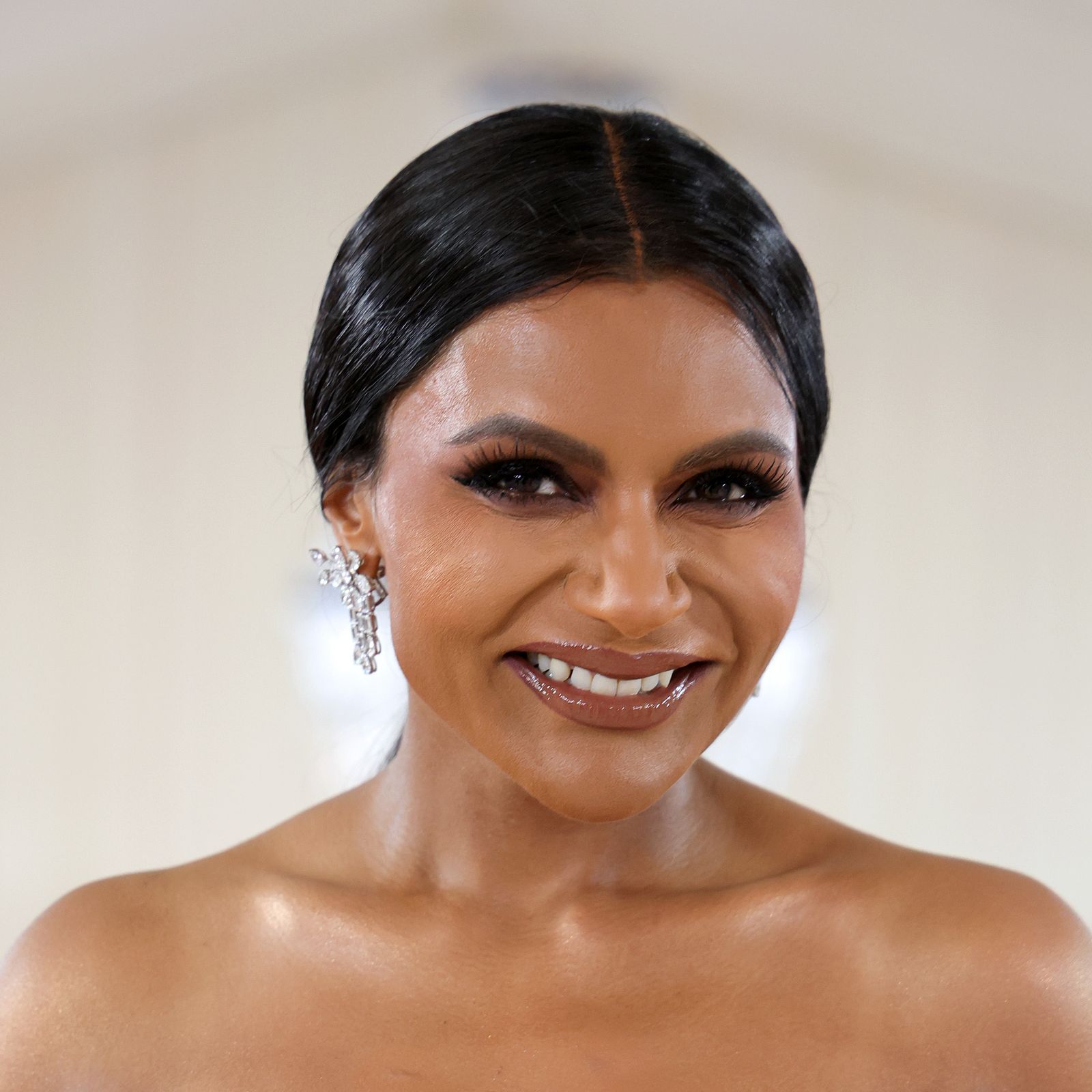 How to achieve that celebrity glow, according to Mindy Kaling and Meghan Markle's aesthetician