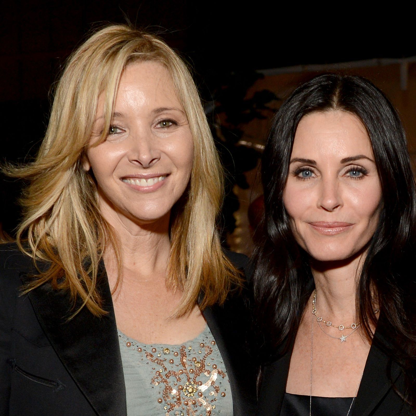 Courteney Cox and Lisa Kudrow had a rainy day Friends reunion