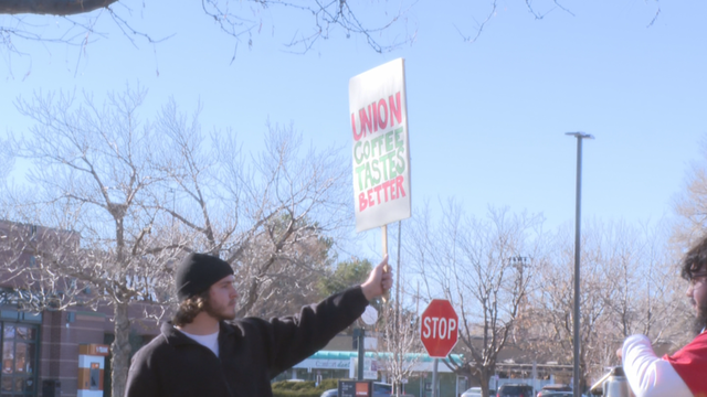 mon-raw-starbucks-workers-union-bus-charest-071023.jpg 